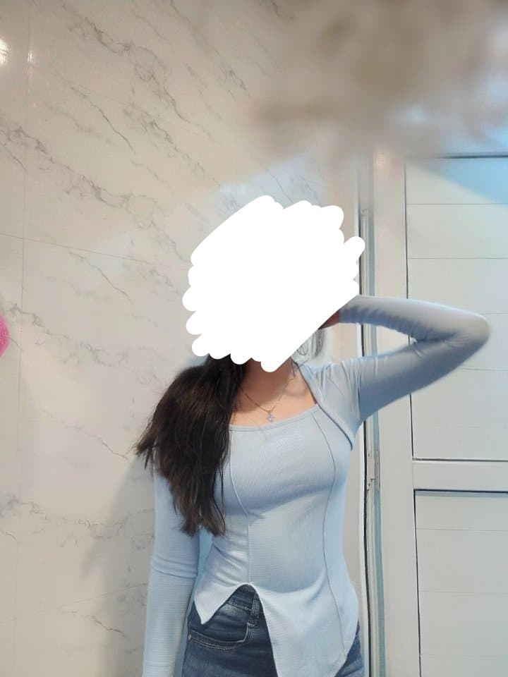 Blue top